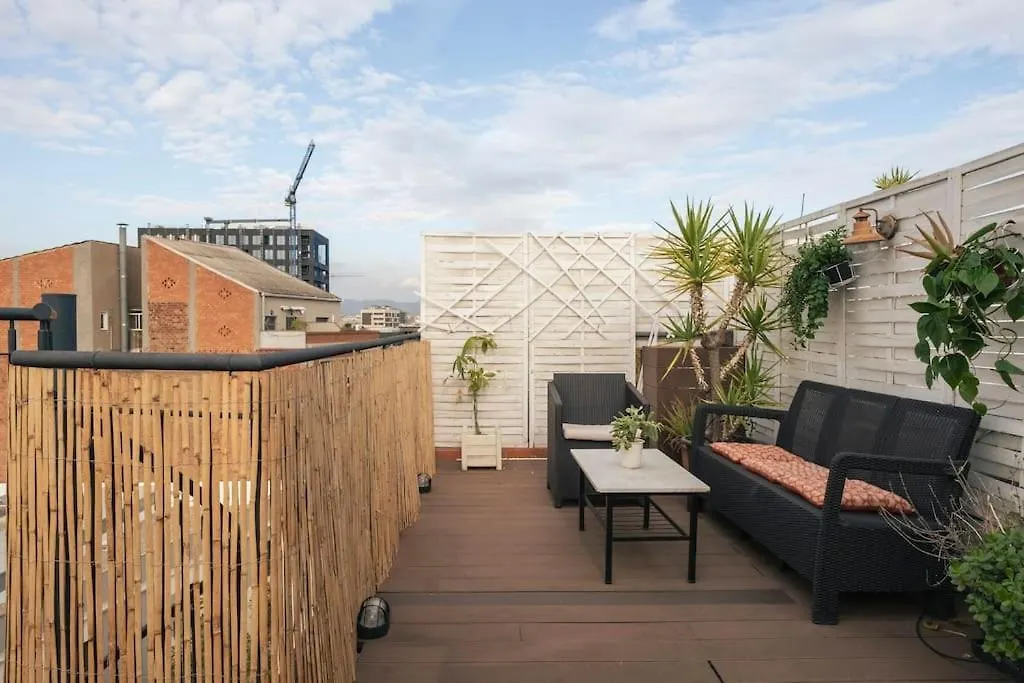 Appartamento Cozy Penthouse Studio With Private Rooftop Terrace Barcellona